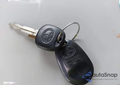 2004 Toyota Sienna Xle из США, поврежденный, VIN 5TDZA22CX4S116588